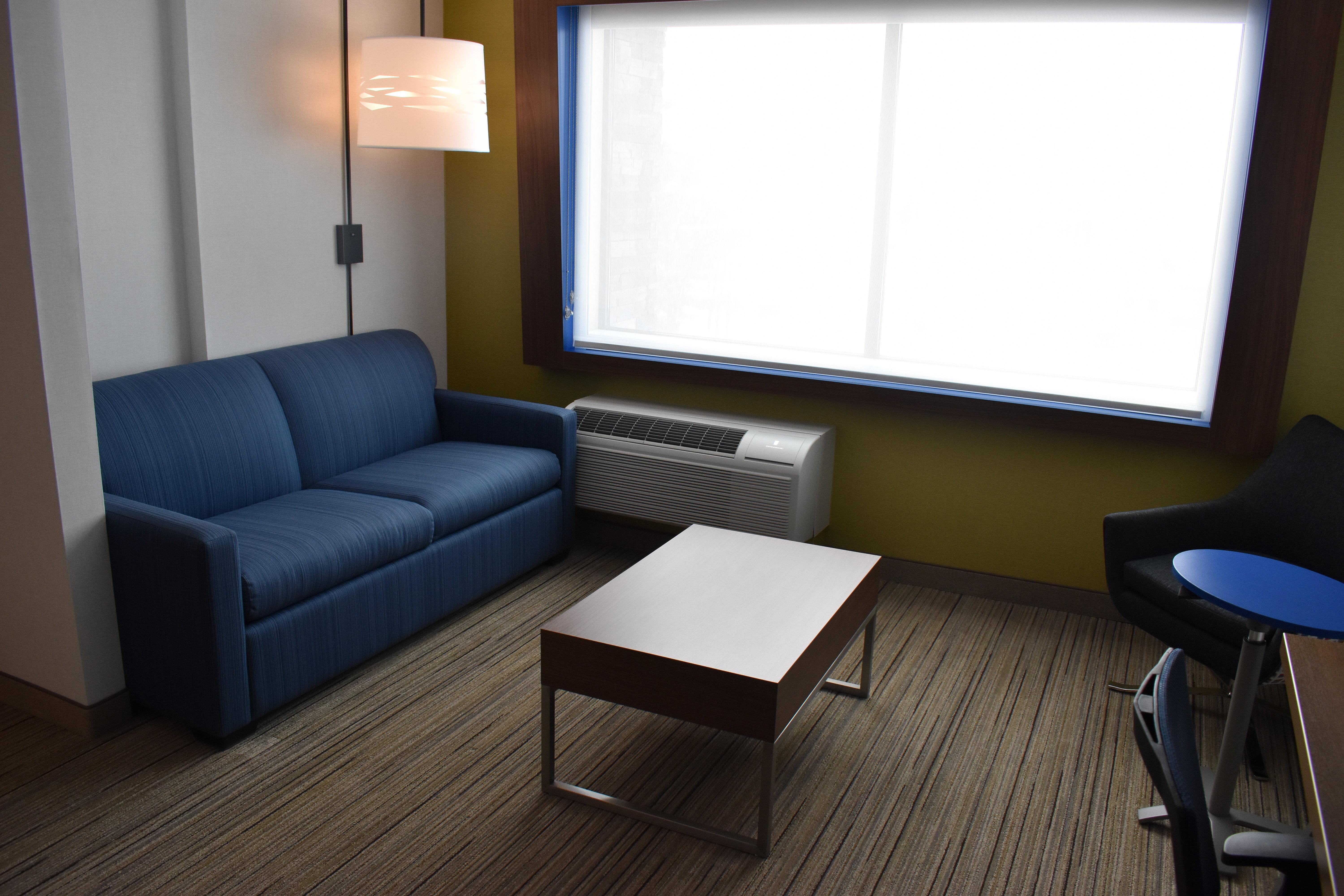 Holiday Inn Express & Suites - Boston South - Randolph By Ihg Exterior foto