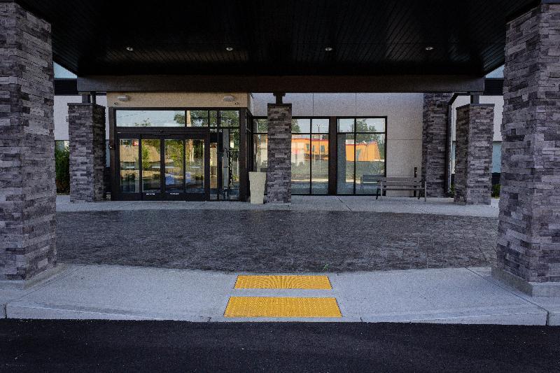 Holiday Inn Express & Suites - Boston South - Randolph By Ihg Exterior foto
